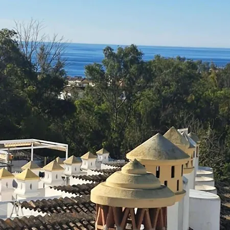 Apartment Cozy 2- Bedroom Duplex Penthouse With Rooftop Solarium In Calahonda *