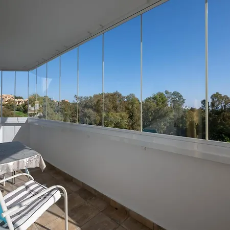 Cozy 2- Bedroom Duplex Penthouse With Rooftop Solarium In Calahonda Sitio de Calahonda