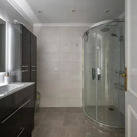 Cozy 2- Bedroom Duplex Penthouse With Rooftop Solarium In Calahonda *